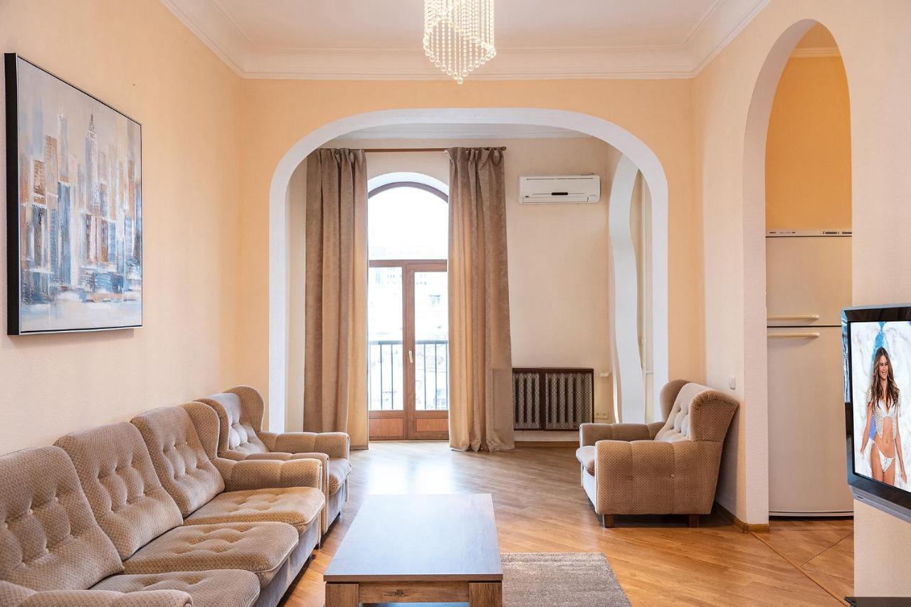 Kiev 24 Apartments Екстер'єр фото