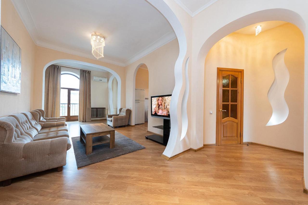 Kiev 24 Apartments Екстер'єр фото
